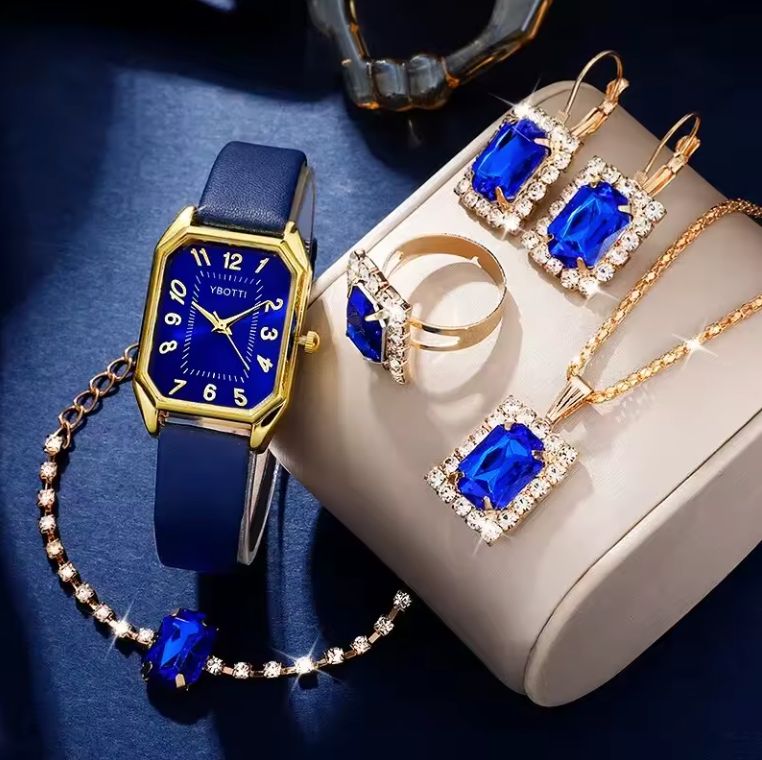 Reloj, collar, aretes y anillo