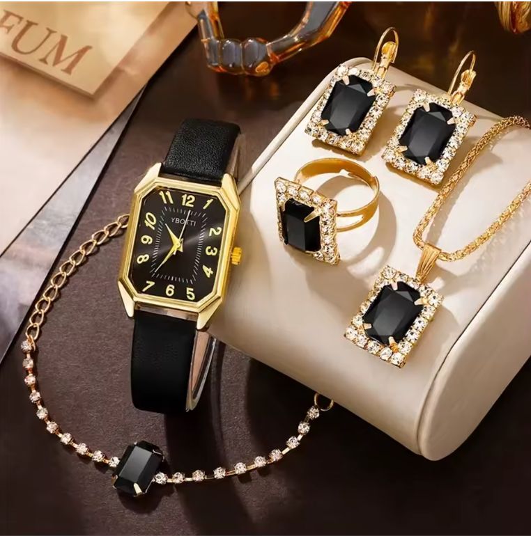 Reloj, collar, aretes y anillo