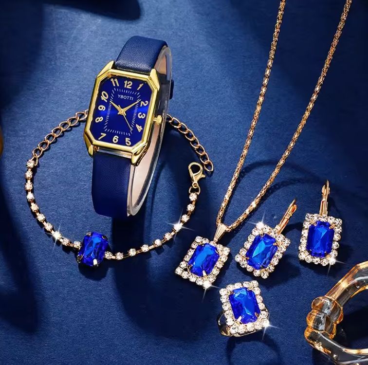 Reloj, collar, aretes y anillo