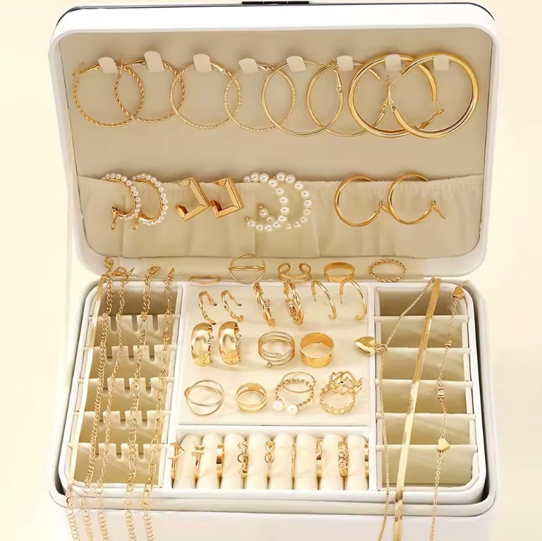 54 piezas de joyeria