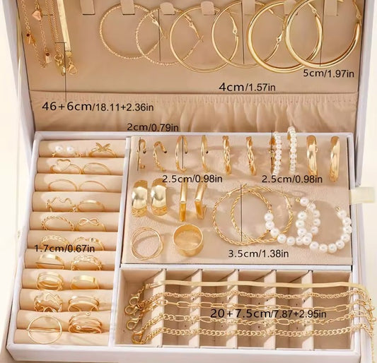 54 piezas de joyeria